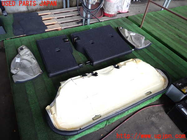 2UPJ-27027385]BMW M135i(1B30)(F20)リアシート 中古_m0005.jpg