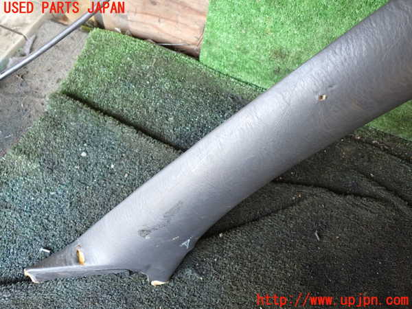 1UPJ-27037655]セリカ GT-FOUR(ST185)右フロントピラートリム 中古_m0002.jpg