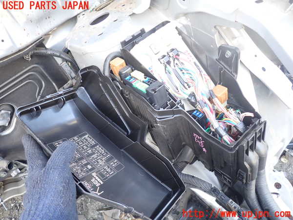 1UPJ-27046741]エルグランド E52系(TE52)ヒューズボックス1 中古_m0002.jpg
