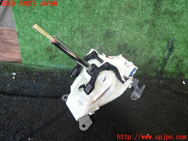 1UPJ-27047555]エルグランド E52系(TE52)ATシフトレバー 中古_m0001.jpg
