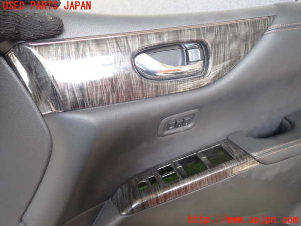 1UPJ-27041234]エルグランド E52系(TE52)右前ドア内張り 中古_m0002.jpg