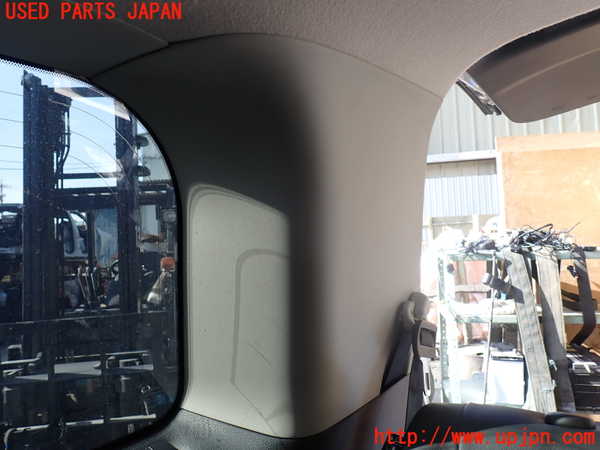 1UPJ-27047675]エルグランド E52系(TE52)右リアピラートリム 中古_m0003.jpg