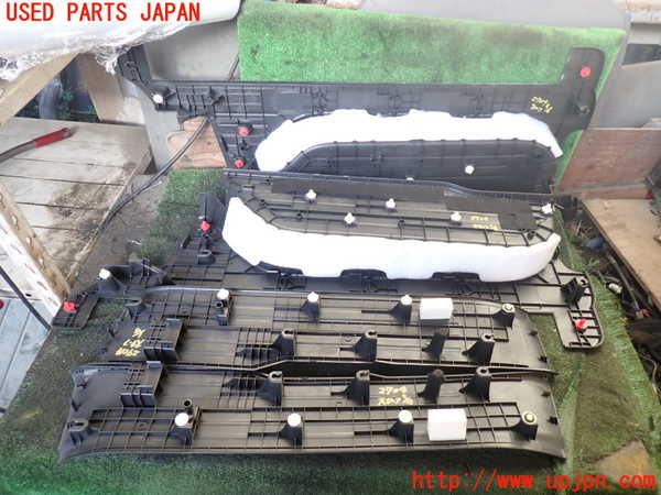 1UPJ-27047740]エルグランド E52系(TE52)スカッフプレート 中古_m0002.jpg