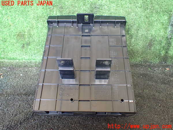 1UPJ-27047810]エルグランド E52系(TE52)ドリンクホルダー 中古_m0003.jpg