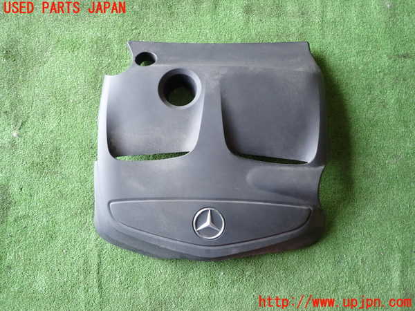 1UPJ-27052160]ベンツ CLA180 シューティングブレーク X117(117942)エンジンアッパーカバー 中古_m0001.jpg