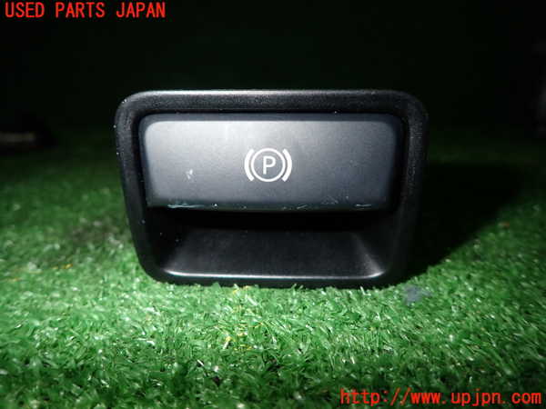 1UPJ-27056307]ベンツ CLA180 シューティングブレーク X117(117942)スイッチ2 (パーキング) 中古_m0001.jpg