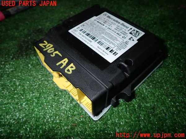 1UPJ-27056145]ベンツ CLA180 シューティングブレーク X117(117942)エアバッグコンピューター 中古_m0001.jpg