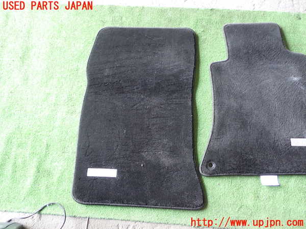 1UPJ-27057800]ベンツ CLA180 シューティングブレーク X117(117942)フロアマット 中古_m0003.jpg