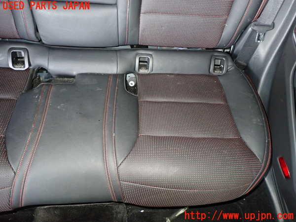 1UPJ-27057385]ベンツ CLA180 シューティングブレーク X117(117942)リアシート 中古_m0004.jpg