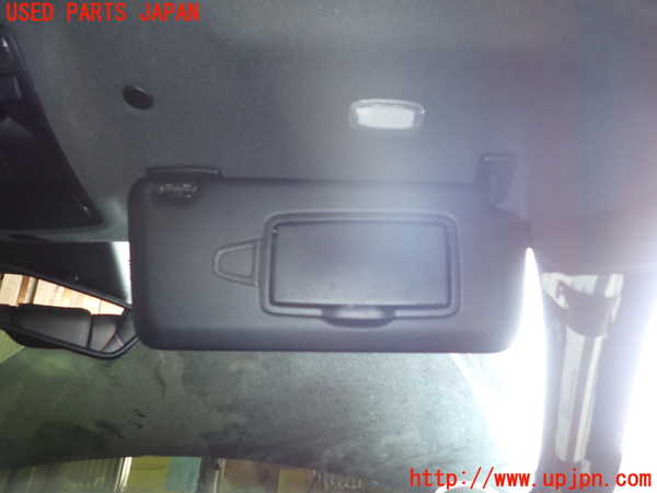 1UPJ-27057625]ベンツ CLA180 シューティングブレーク X117(117942)室内サンバイザー右側 中古_m0002.jpg