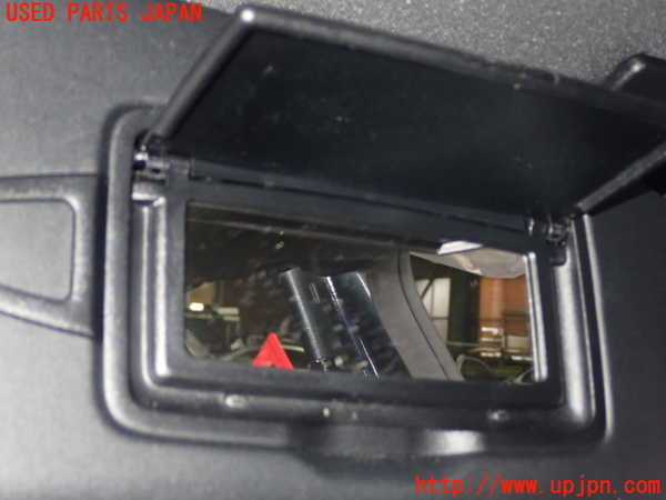 1UPJ-27057625]ベンツ CLA180 シューティングブレーク X117(117942)室内サンバイザー右側 中古_m0003.jpg