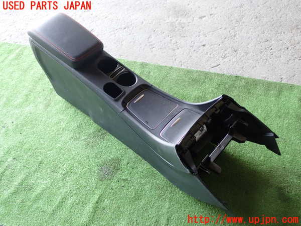1UPJ-27057540]ベンツ CLA180 シューティングブレーク X117(117942)センターコンソール 中古_m0001.jpg