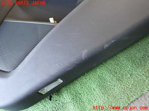 1UPJ-27051234]ベンツ CLA180 シューティングブレーク X117(117942)右前ドア内張り 中古_m0002.jpg