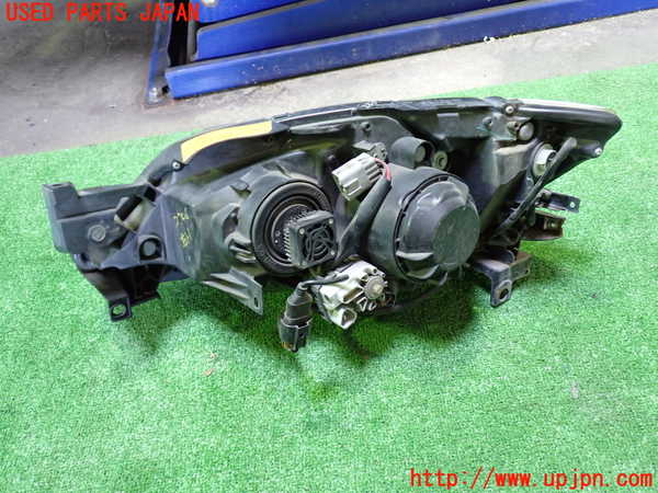 1UPJ-27061130]インプレッサ WRX-STi(GRB)右ヘッドライト HID 中古_m0002.jpg