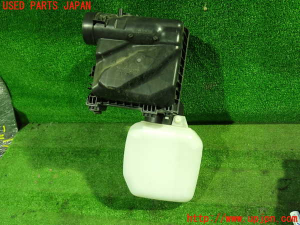 1UPJ-27062560]インプレッサ WRX-STi(GRB)エアクリーナーボックス 中古_m0001.jpg
