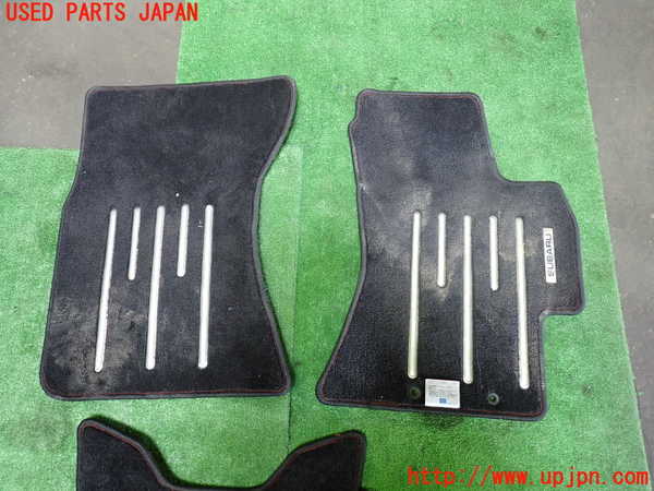 1UPJ-27067800]インプレッサ WRX-STi(GRB)フロアマット 中古_m0002.jpg