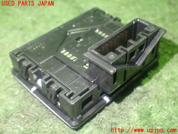 1UPJ-27076308]N-BOX カスタム(エヌ ボックス カスタム)(JF5)スイッチ3 (スライドドア) 中古_m0002.jpg