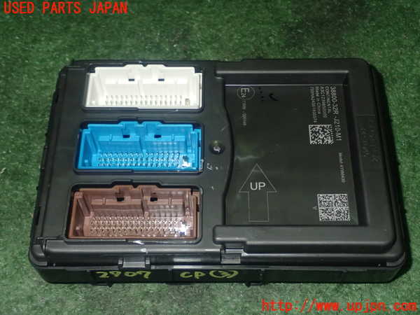 5UPJ-27076148]N-BOX カスタム(エヌ ボックス カスタム)(JF5)コンピューター3 (38800-32R-J210-M1) 中古_m0001.jpg