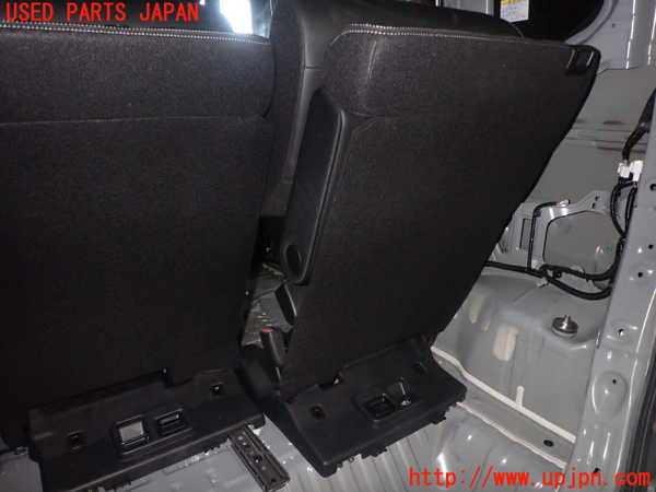 1UPJ-27077145]N-BOX カスタム(エヌ ボックス カスタム)(JF5)右2列目シート 中古_m0004.jpg