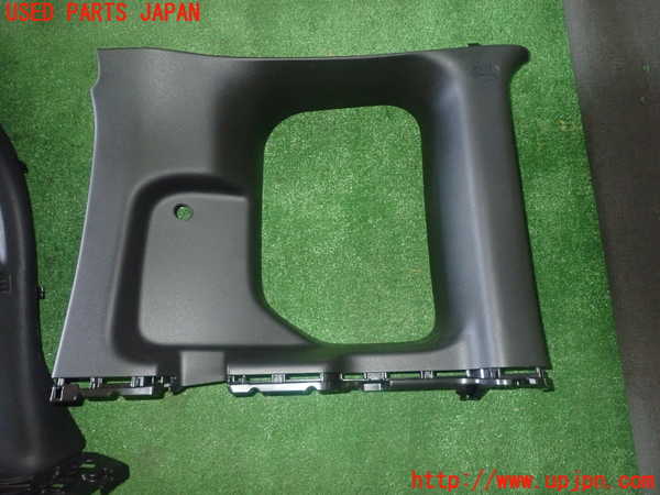 5UPJ-27077680]N-BOX カスタム(エヌ ボックス カスタム)(JF5)左リアピラートリム 中古_m0002.jpg