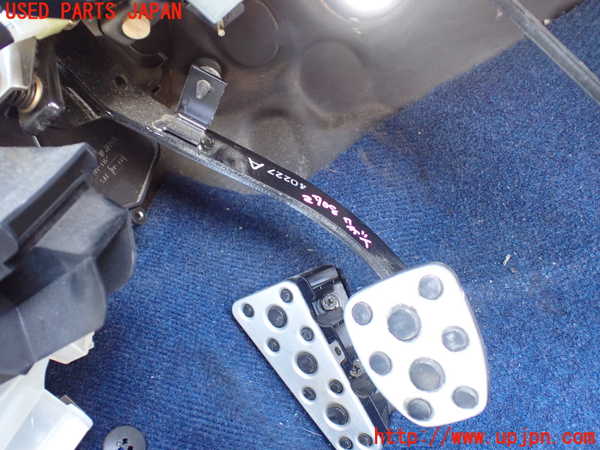 1UPJ-27087590]インプレッサ WRX-STi(GDB)クラッチペダル 中古_m0001.jpg