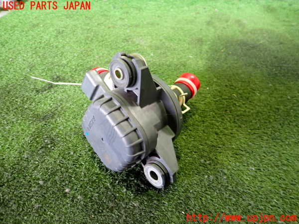 2UPJ-27092110]アウトランダーPHEV(GG2W)ウォーターポンプ 中古_m0002.jpg