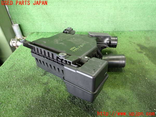 2UPJ-27092560]アウトランダーPHEV(GG2W)エアクリーナーボックス 中古_m0002.jpg