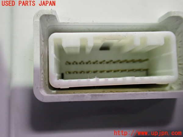 2UPJ-27096170]アウトランダーPHEV(GG2W)スピードメーター 中古_m0004.jpg