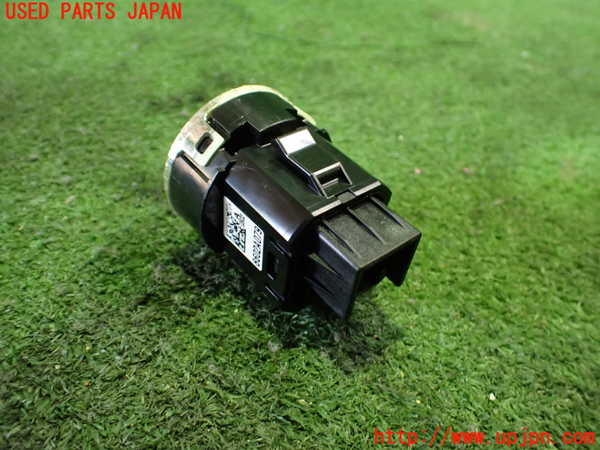 2UPJ-27096310]アウトランダーPHEV(GG2W)スイッチ5 (4WD) 中古_m0002.jpg