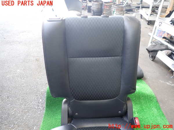 2UPJ-27097145]アウトランダーPHEV(GG2W)右2列目シート 中古_m0002.jpg