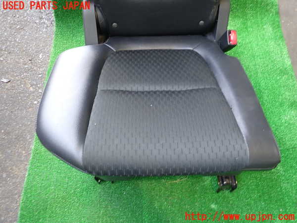 2UPJ-27097145]アウトランダーPHEV(GG2W)右2列目シート 中古_m0003.jpg