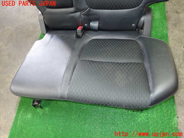 2UPJ-27097175]アウトランダーPHEV(GG2W)左2列目シート 中古_m0004.jpg