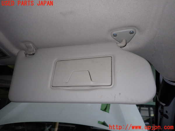 2UPJ-27097625]アウトランダーPHEV(GG2W)室内サンバイザー右側 中古_m0002.jpg