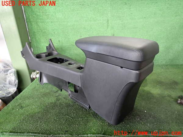 2UPJ-27097540]アウトランダーPHEV(GG2W)センターコンソール 中古_m0001.jpg