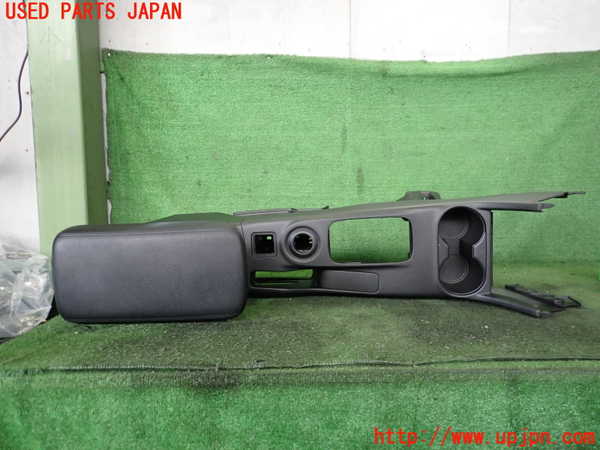 2UPJ-27097540]アウトランダーPHEV(GG2W)センターコンソール 中古_m0003.jpg
