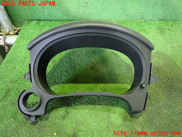 2UPJ-27097510]アウトランダーPHEV(GG2W)メーターフード 中古_m0001.jpg