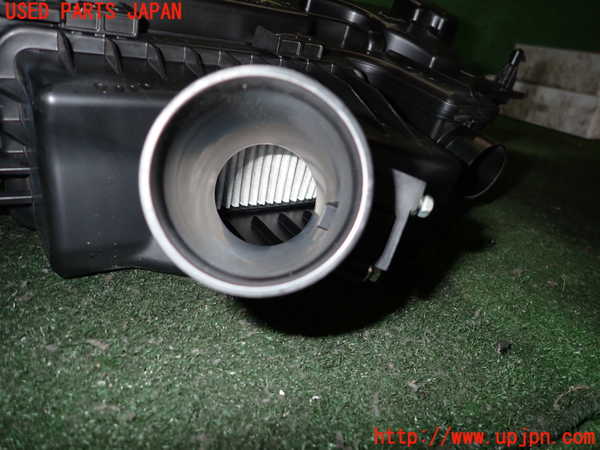 2UPJ-27102560]キックス(RP15)エアクリーナーボックス 中古_m0003.jpg