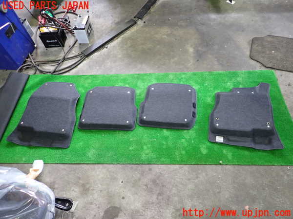 5UPJ-27107800]キックス(RP15)フロアマット 中古_m0003.jpg