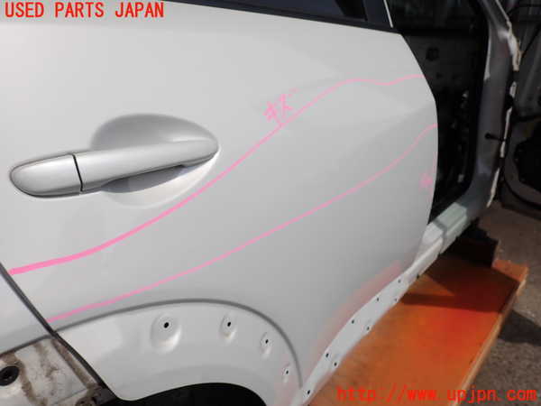 2UPJ-27111290]CX-3(DK5FW)右後ドア (43R-003021 M3Q8) 中古_m0002.jpg