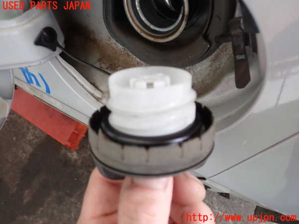 2UPJ-27111690]CX-3(DK5FW)フューエルリッド 中古_m0003.jpg