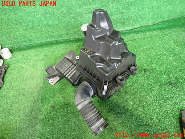 2UPJ-27112560]CX-3(DK5FW)エアクリーナーボックス 中古_m0004.jpg