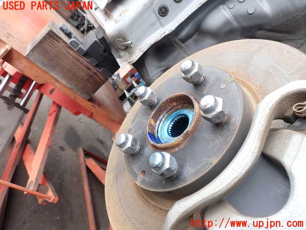 2UPJ-27114290]CX-3(DK5FW)右フロントナックルハブ 中古_m0002.jpg