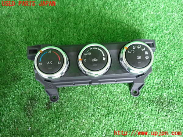 2UPJ-27116066]CX-3(DK5FW)エアコンスイッチ1 中古_m0001.jpg