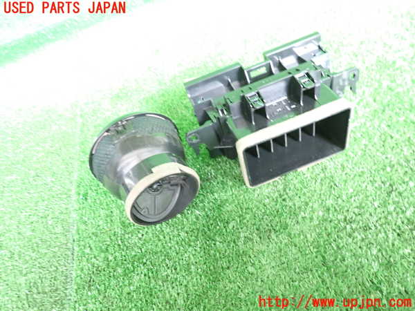 2UPJ-27117526]CX-3(DK5FW)エアコン吹き出し口1 真中 中古_m0003.jpg
