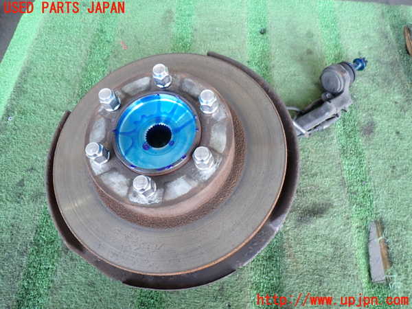 2UPJ-27124295]ハイラックスサーフ(RZN185W)左フロントナックルハブ 中古_m0001.jpg