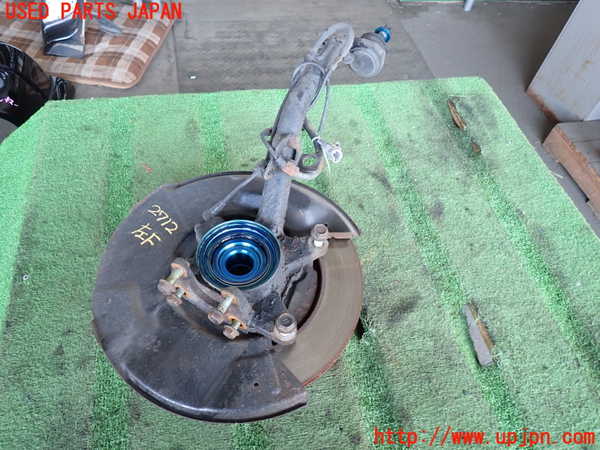 2UPJ-27124295]ハイラックスサーフ(RZN185W)左フロントナックルハブ 中古_m0002.jpg