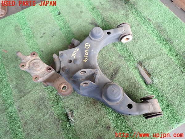 2UPJ-27125176]ハイラックスサーフ(RZN185W)右フロントロアアーム1 中古_m0001.jpg