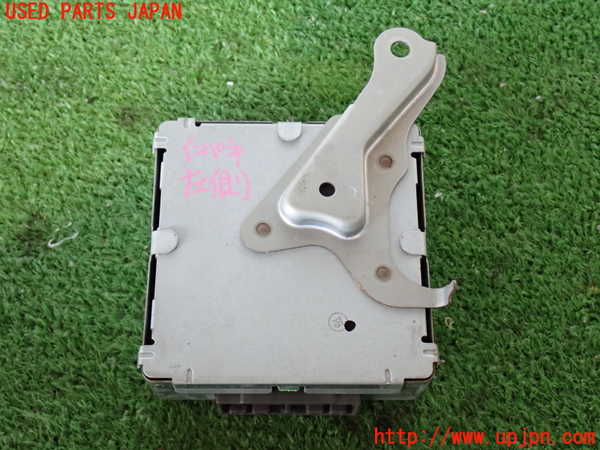 2UPJ-27126146]ハイラックスサーフ(RZN185W)コンピューター1 (4WDコントロール) 中古_m0003.jpg