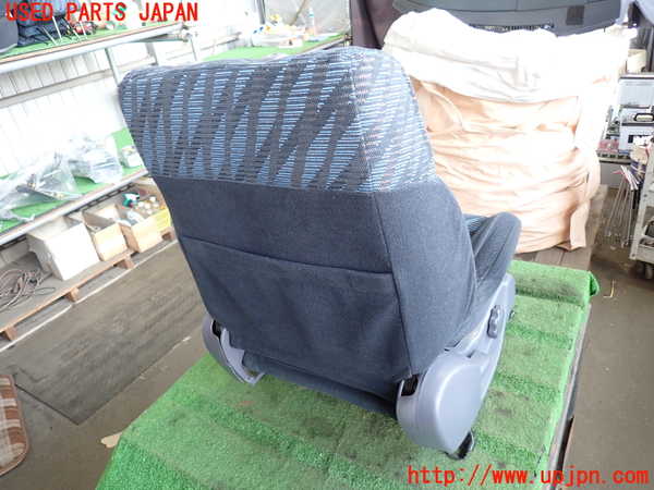 2UPJ-27127035]ハイラックスサーフ(RZN185W)運転席シート 中古_m0003.jpg