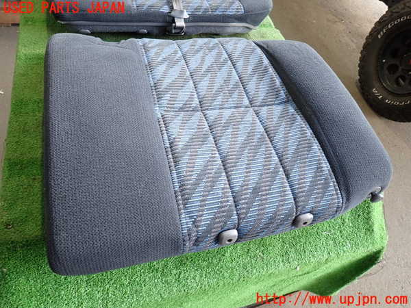 2UPJ-27127405]ハイラックスサーフ(RZN185W)右リアシート 中古_m0003.jpg